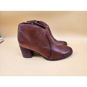 Frye - Leather Ankle Boots Booties - Nora Zip Short - Red Clay - Sz 8.5 B